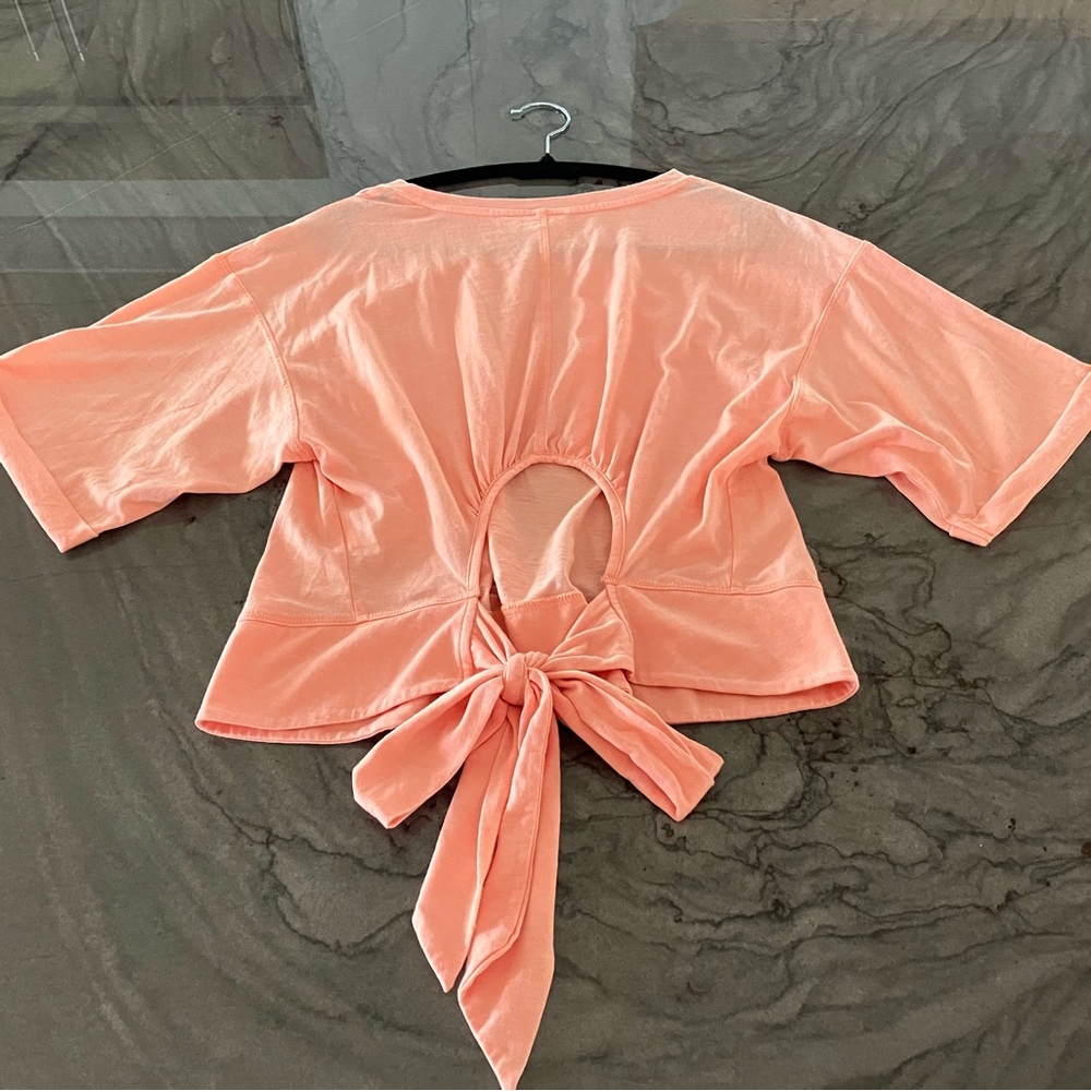 White Crow Pink T-Shirt (xs)